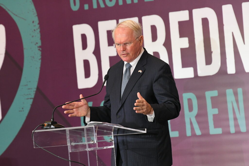 Beograd, 25.10.2023. Palata Srbija, Amber alert, Osma konferencija „Bezbednost i odgovornost 2023“, Pokretanje sistema za potragu za nestalom decom “Pronađi me” Foto: Amir Hamzagić/Nova.rs