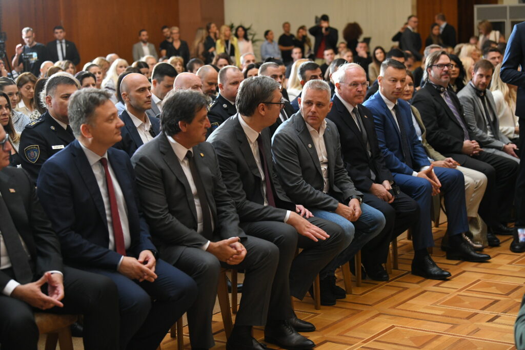 Beograd, 25.10.2023. Palata Srbija, Amber alert, Osma konferencija „Bezbednost i odgovornost 2023“, Pokretanje sistema za potragu za nestalom decom “Pronađi me” Foto: Amir Hamzagić/Nova.rs