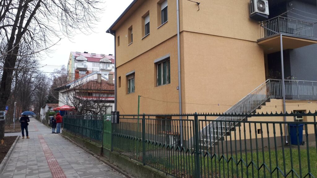 Ubistvo nis, hronika