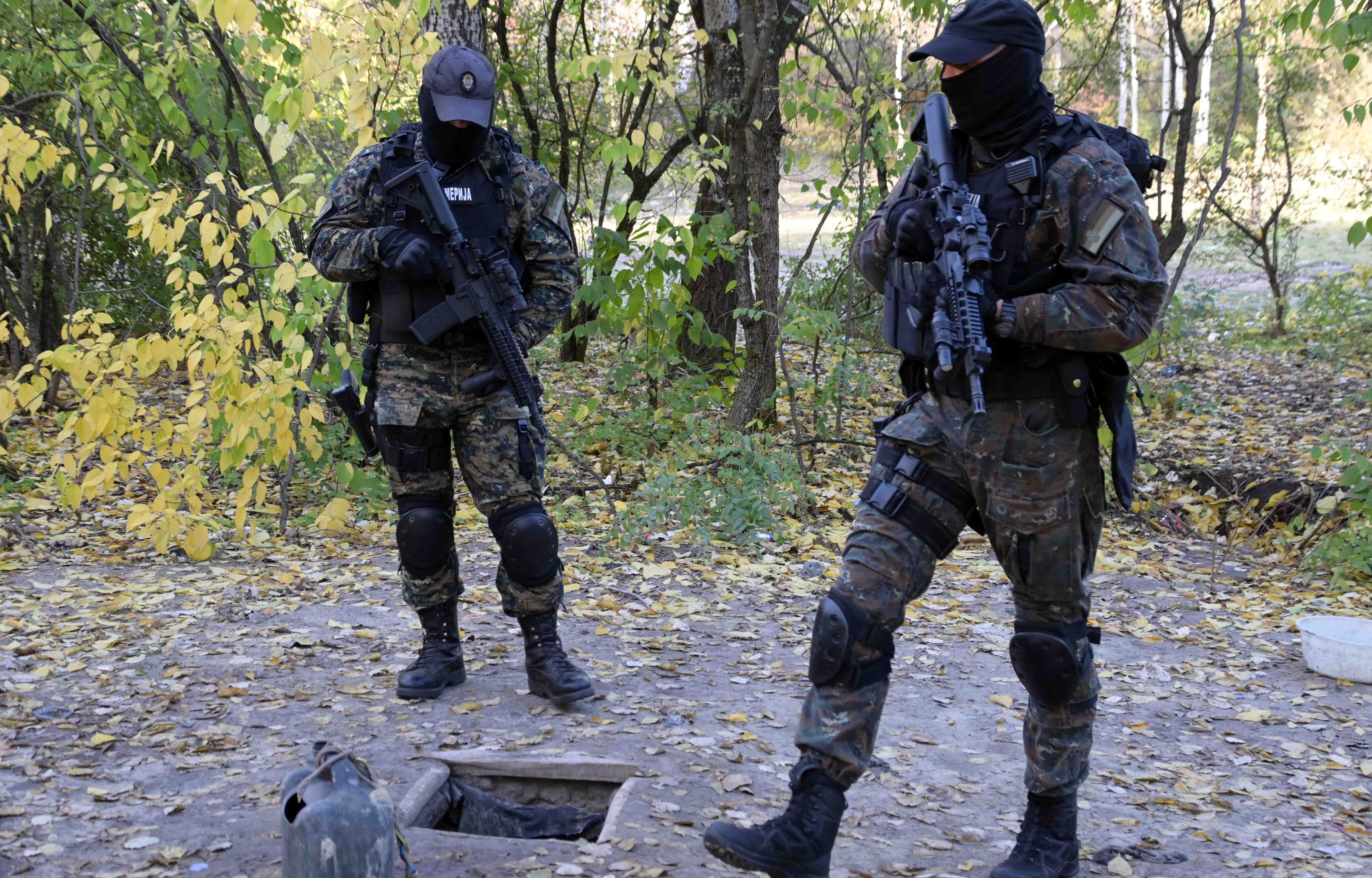 Policija žandarmerija migranti
