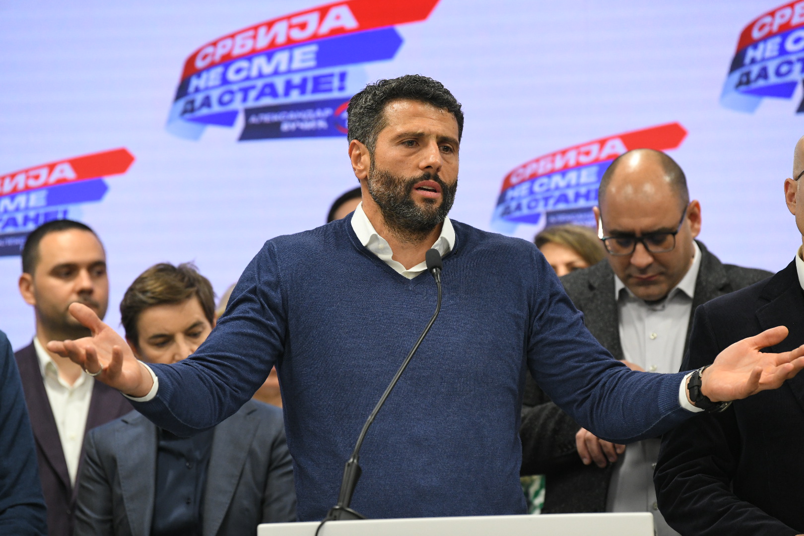 Beograd 17. decembar 2023. Izborna noć, parlamentarni i lokalni Izbori 2023 u Srbiji Izborni stab SNS Srpska napredna stranka Foto:Amir Hamzagić/Nova.rs