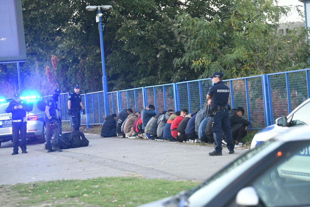 hapsenje migranata kod studentskog grada migranti policija hapsenje