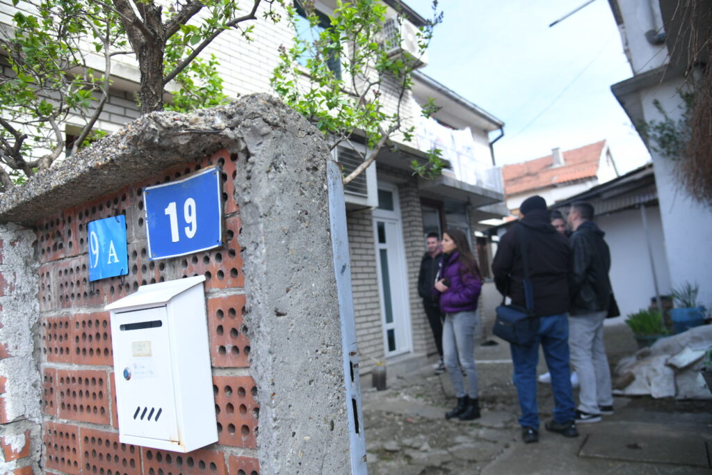 Uroš Pašajlić beograd zvezdara kornetska ulica, mesto, kuca u kojoj je uhapsen uros uroš  koji je zanemarivao cerku 8god
