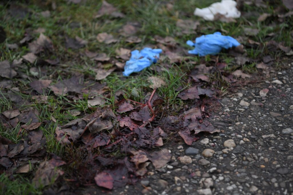 Beograd 08. decembar 2022. Ugrinovci dan posle pucnjave, muškarac izrešetan u BMW Brutalno ubistvo usred dana u Ugrinovcima policija uviđaj Foto:Dragan Mujan