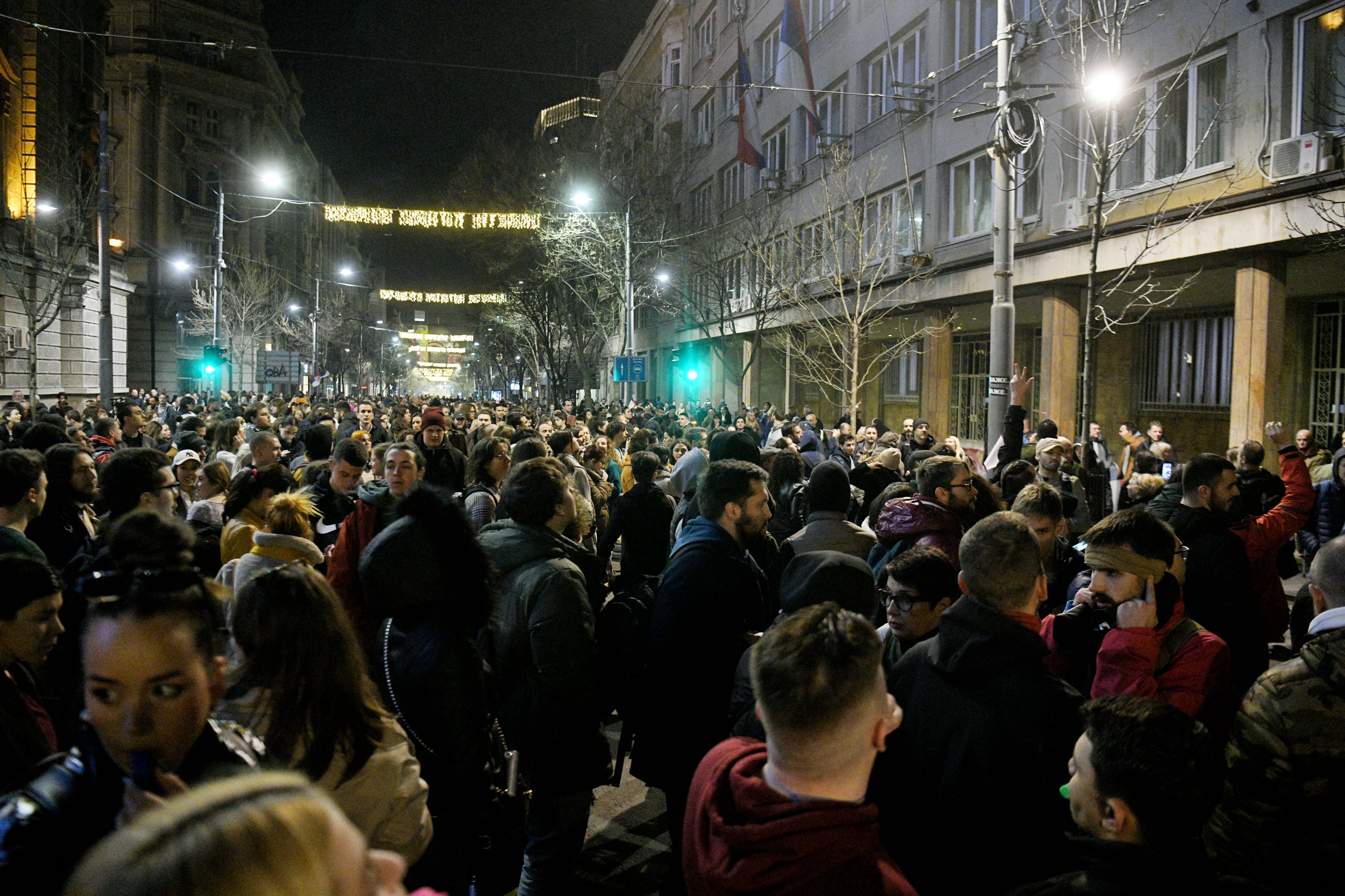 Beograd 25.12.2023. Protest ispred zgrade RIK-a, RIK, sutdenti. Protest građana, gradjana zbog pokradenih izbora. Foto: Filip Krainčanić/Nova.rs