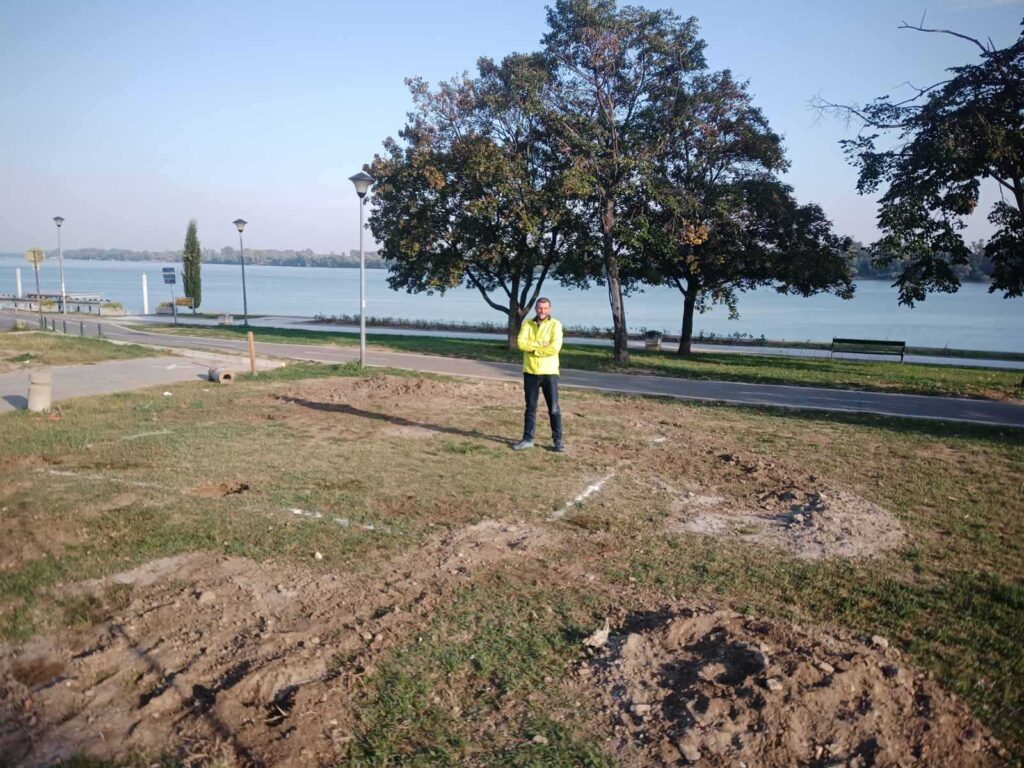 Miketić: Pobeda dorćolskih aktivista – oterali komunalce i uklonili nelegalni kontejner