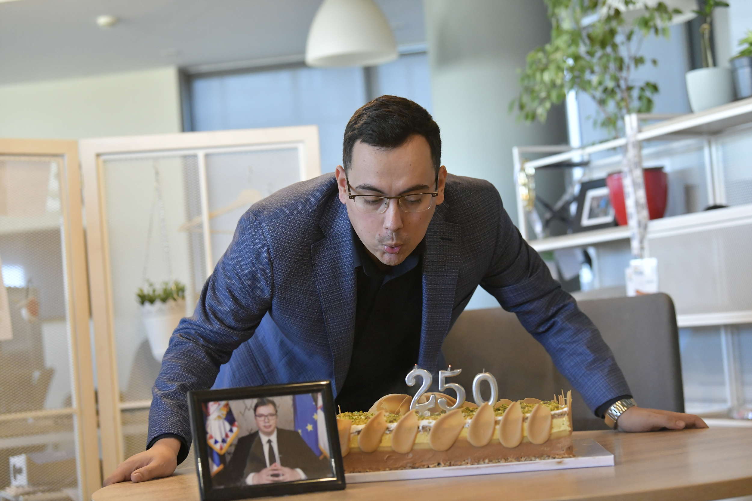 torta vucic 250 to obracanje voja mihajlo ranko