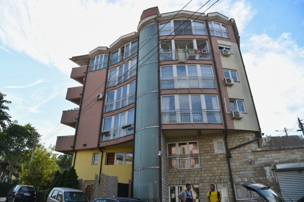 beograd 26.09.2023 belivuk nekretnine ulica levskoga Kraraburma stan Marka Miljkovic sanduce