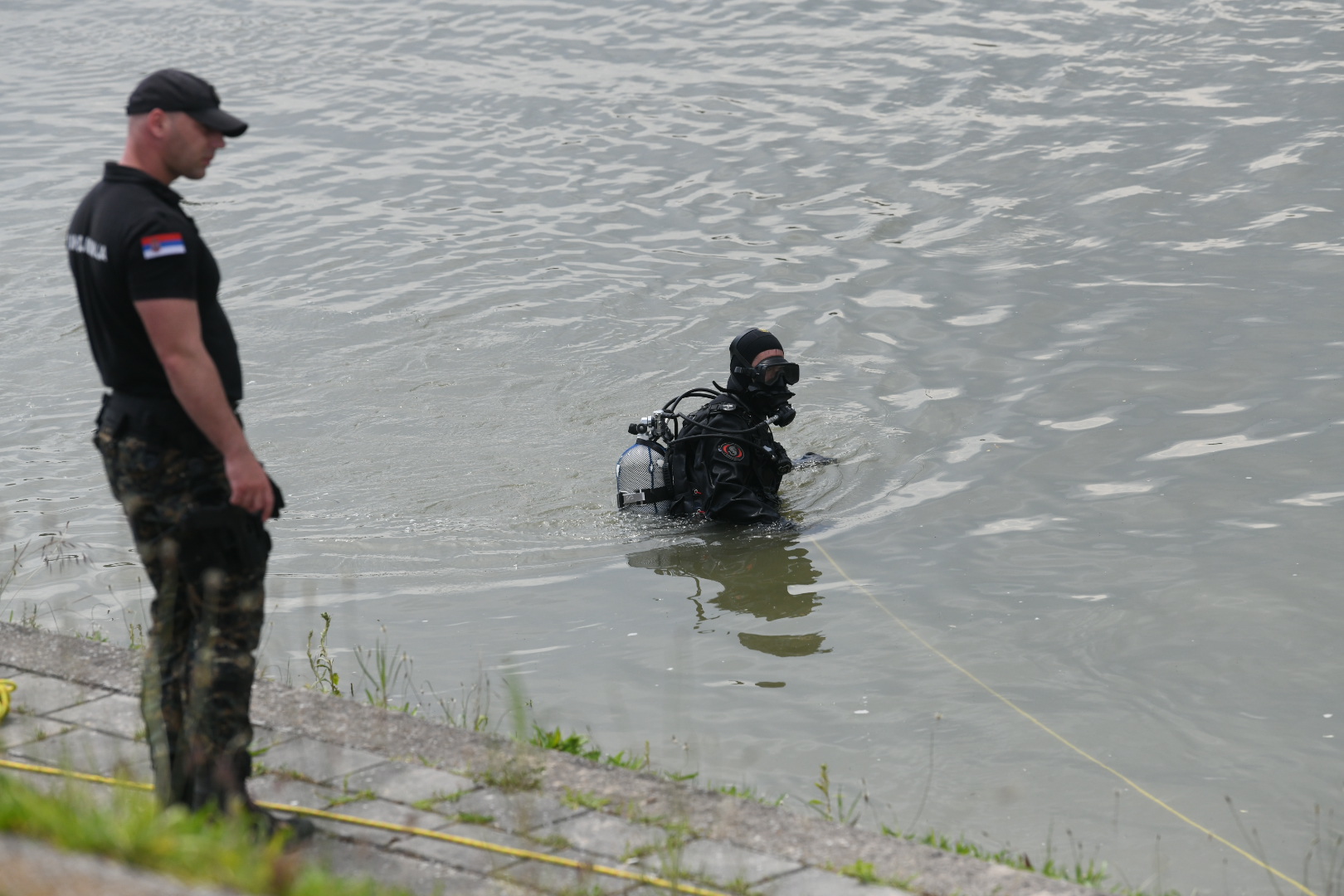 Apatin, 30.05.2023. Potraga za nestalom decom, nestala deca u reci, policija, ronioci