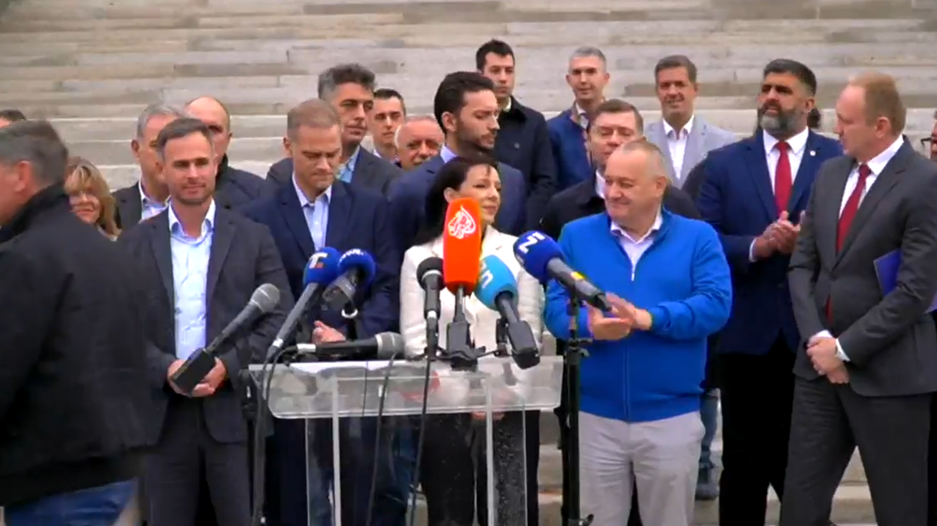 2023-11-03 12_11_16-Facebook