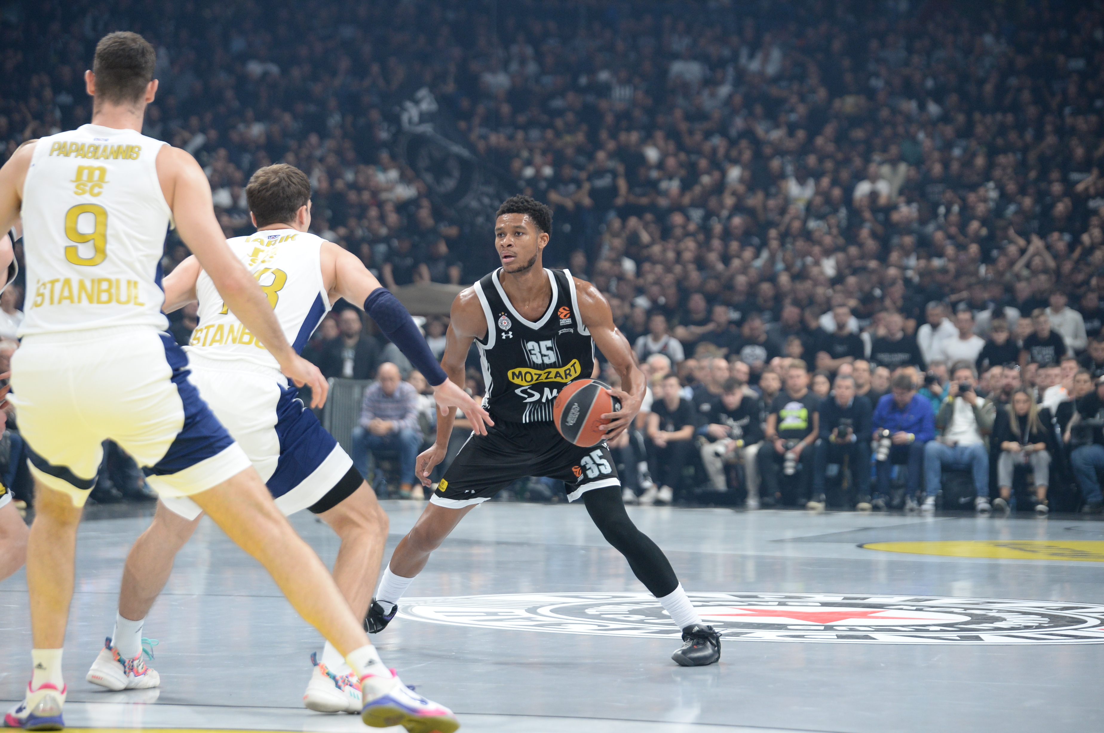 Beograd, 9.novembar 2023. Partizan, Fenerbahče, Evrolig, Arena, PJ Dozier
Foto: Janko Anđelić