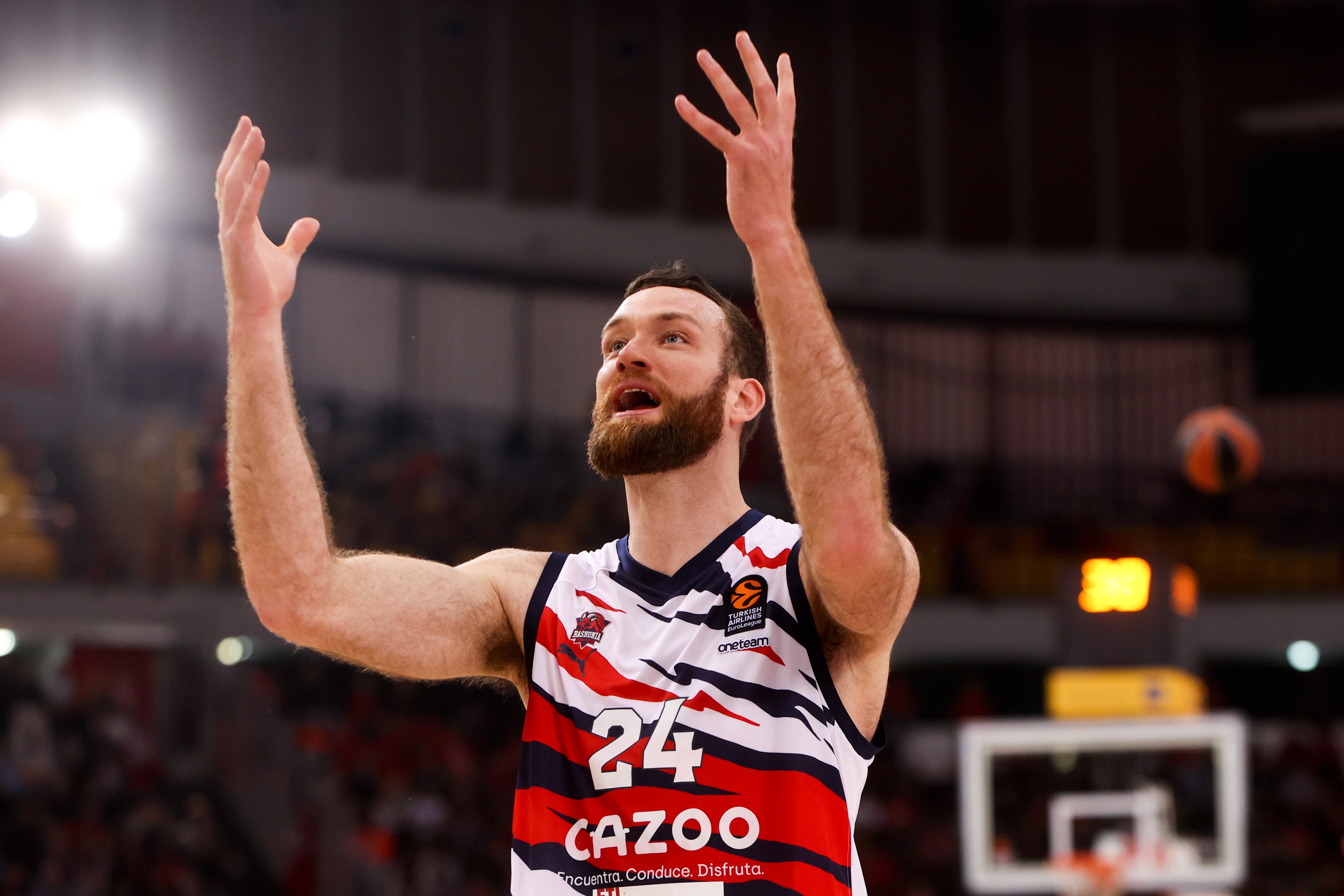 EuroLeague - Olympiacos Piraeus vs Cazoo Baskonia Vitoria-Gasteiz