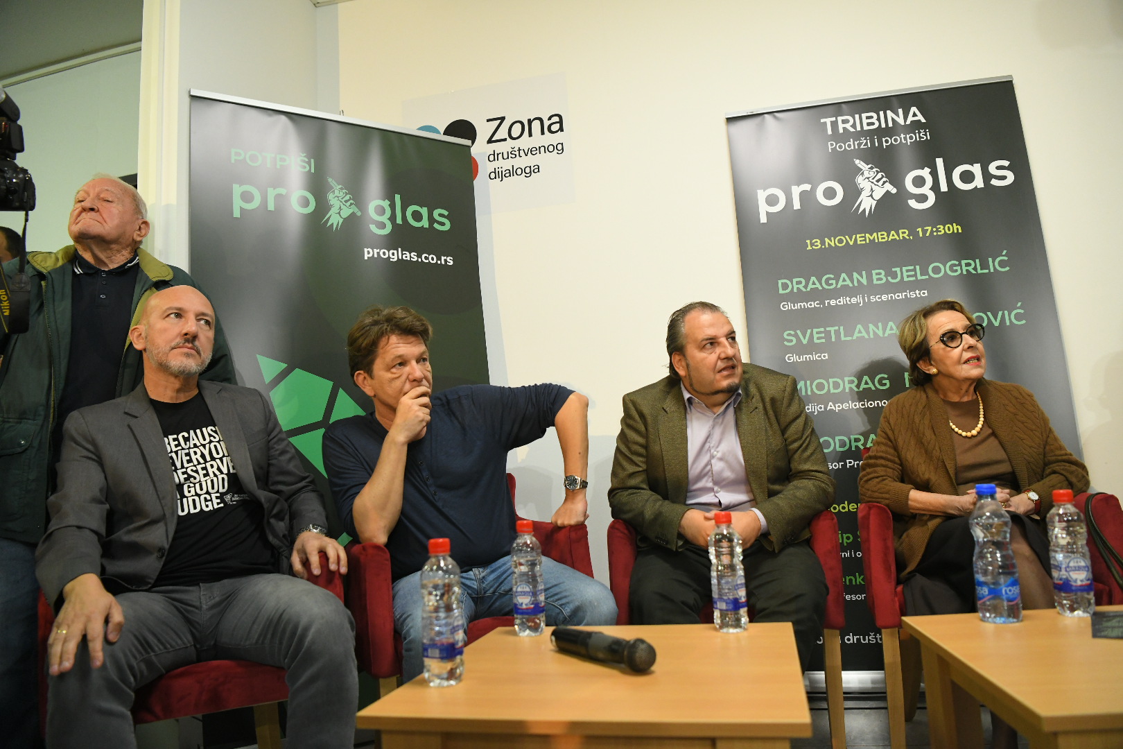 Zrenjanin 13.11.2023. Prva tribina Inicijative ProGlas u Zrenjaninu. Inicijativa ProGlas Foto: Amir Hamzagić/Nova.rs