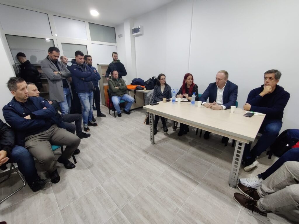 Dragan Đilas predsednik Stranke slobode i pravde, sastao se danas u Vranju sa predstavnicima svih stranaka koje čine koaliciju “Srbija protiv nasilja” na parlamentarnom nivou