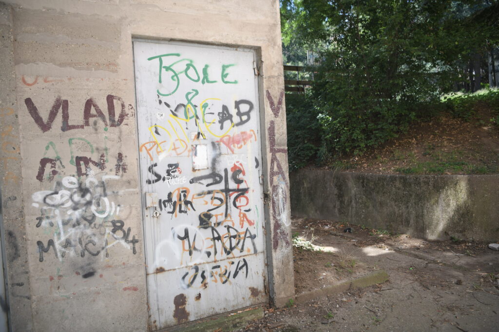 Beograd 13. avgust 2023. Karaburma tuca tukli čoveka čekićem po glavi i rukama Hronika napad tuca Foto:Dragan Mujan/Nova.rs