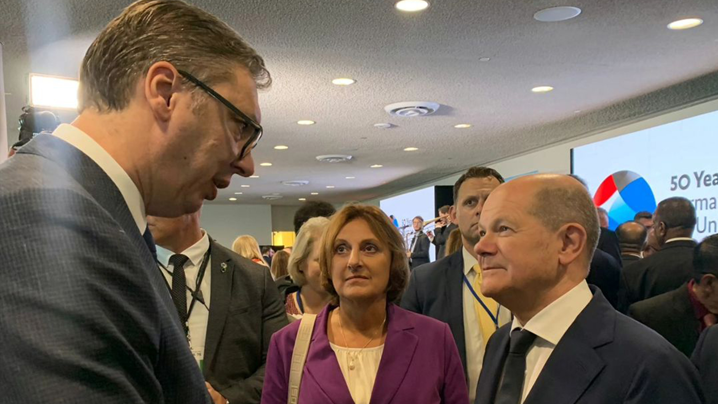 Predsednik Republike Srbije Aleksandar Vučić u NYC na prijemu koji je priredio kancelar Savezne Republike Nemačke Olaf Šolc povodom 50. godišnjice članstva Nemačke u UN.