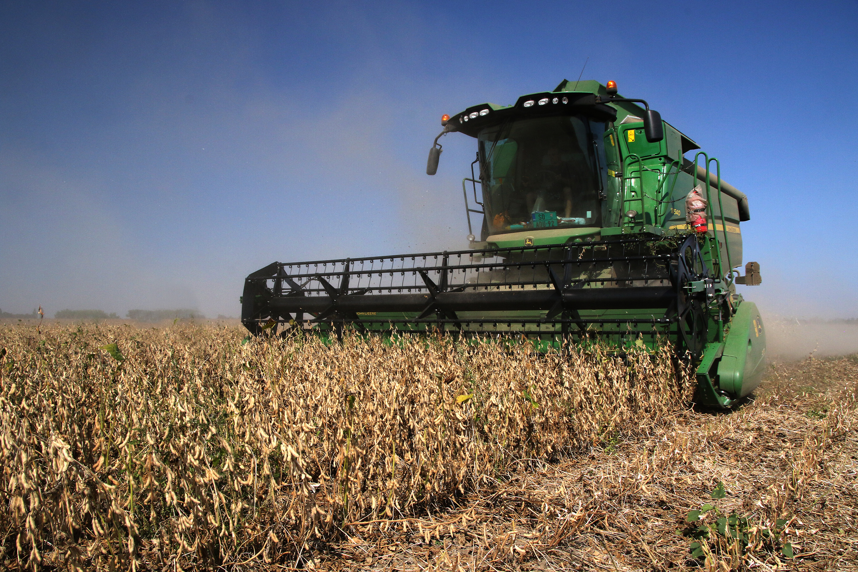 ZETVA SOJE kombajn zetva