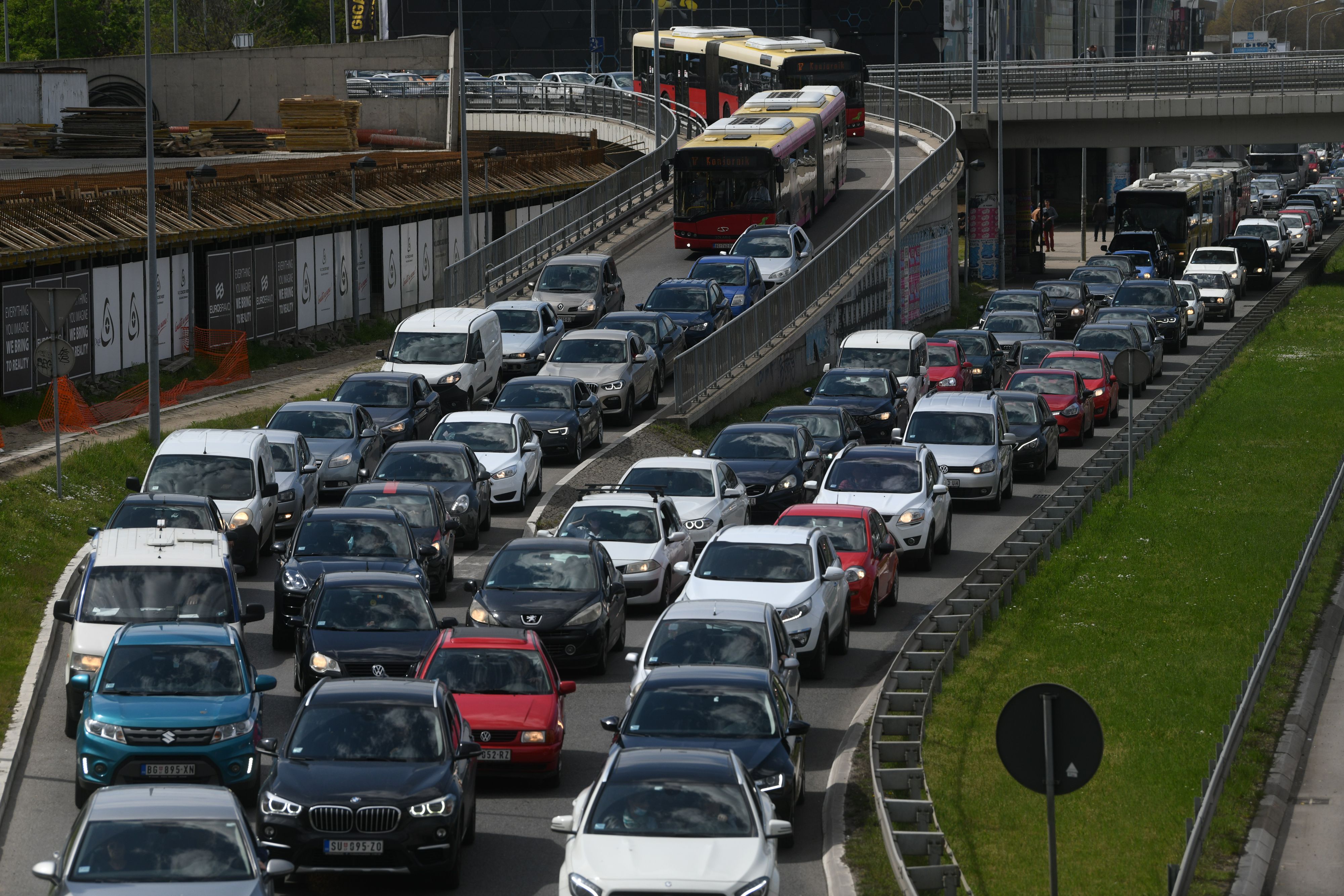Beograd, 29.04.2021. Gužva u gradu, saobraćajna guzva, autoput Foto: Filip Krainčanić/Nova.r