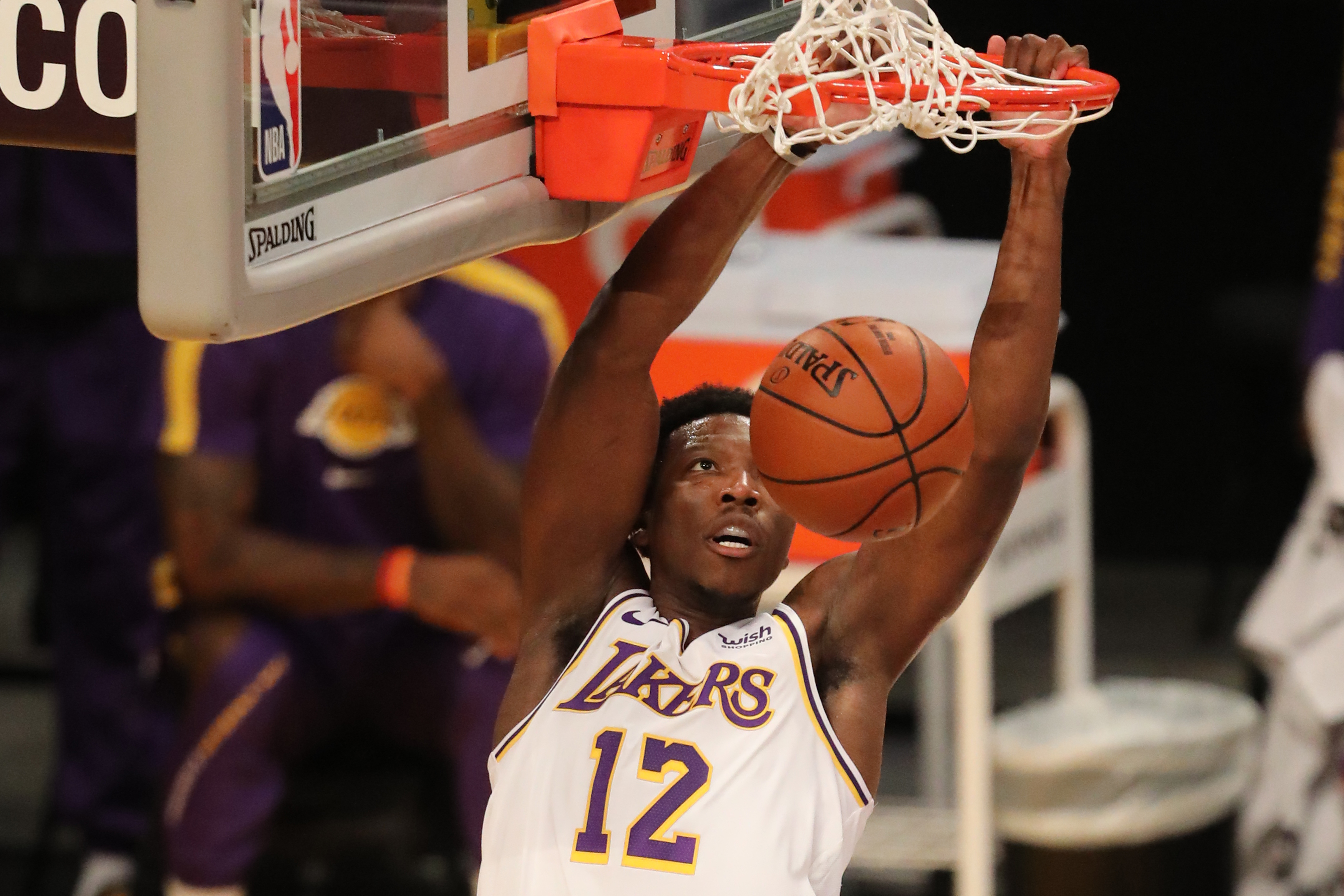 epa08878419 Devontae Cacok of Los Angeles Lakers dunks during an NBA preseason game game between Los Angeles Lakers and Los Angeles Clippers in Los Angeles, California, USA, 11 December 2020.  EPA-EFE/DAVID SWANSON SHUTTERSTOCK OUT