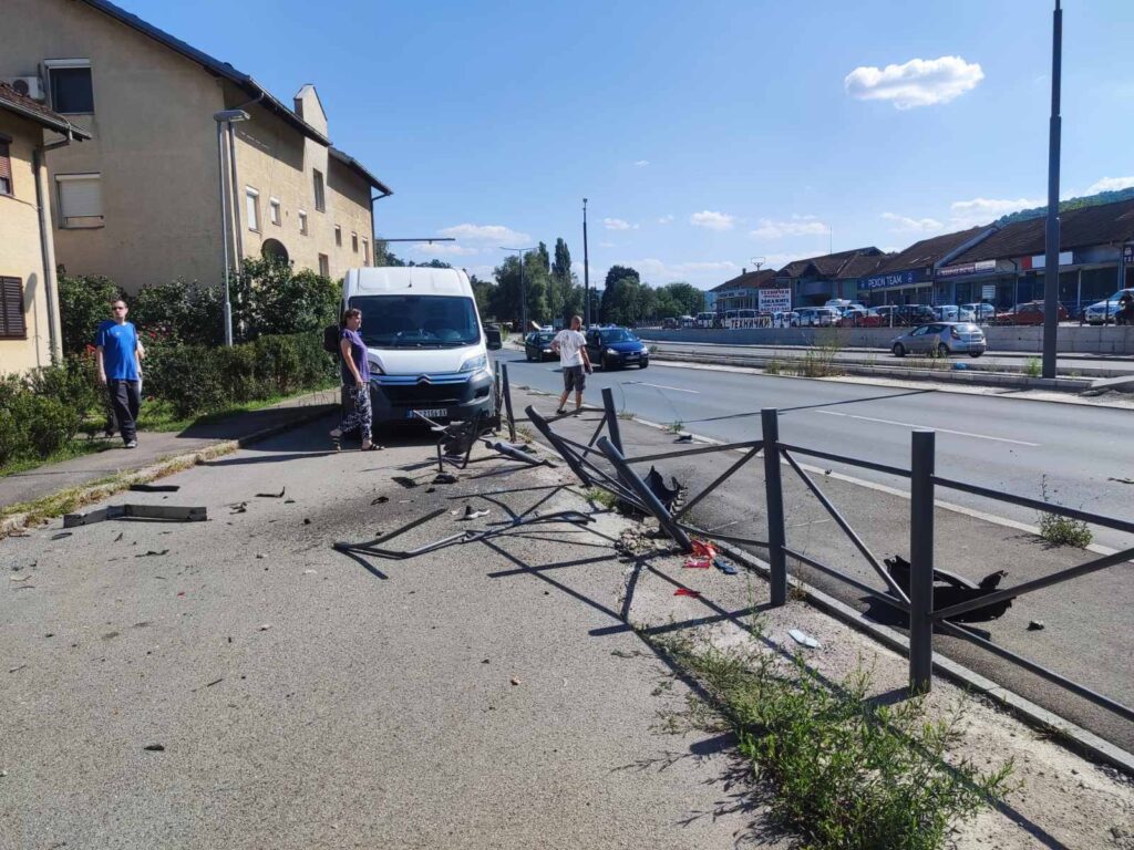 Nesreća u Bulevar patrijarha Pavla u Rakovici