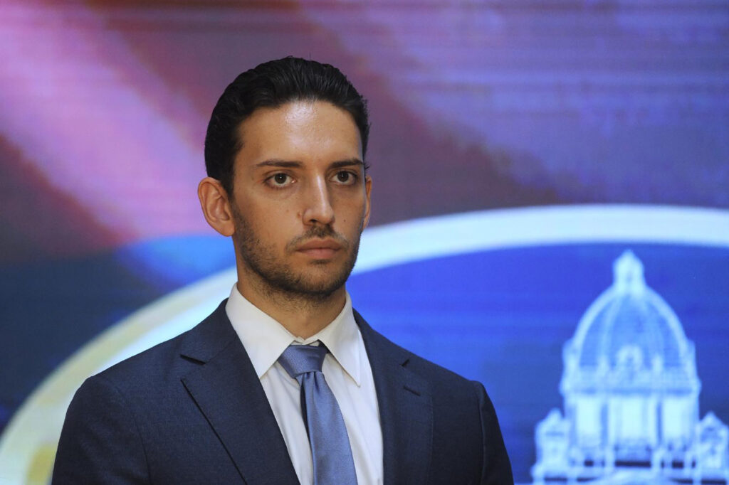 Mesto: Beograd
Datum: Wed Jul 19 11:53:25 CEST 2023
Dogadjaj: POLITIKA - Konferencija za novinare poslanika Marinike Tepić i Pavla Grbovića
Fotoreporter: Ana Paunković
Ličnosti:  Pavle Grbović
Izvor: FoNet