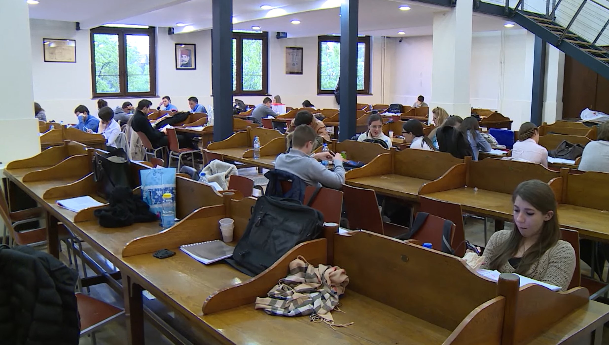 PUSTE LISTE: Zašto nam fakulteti ostaju bez studenata?