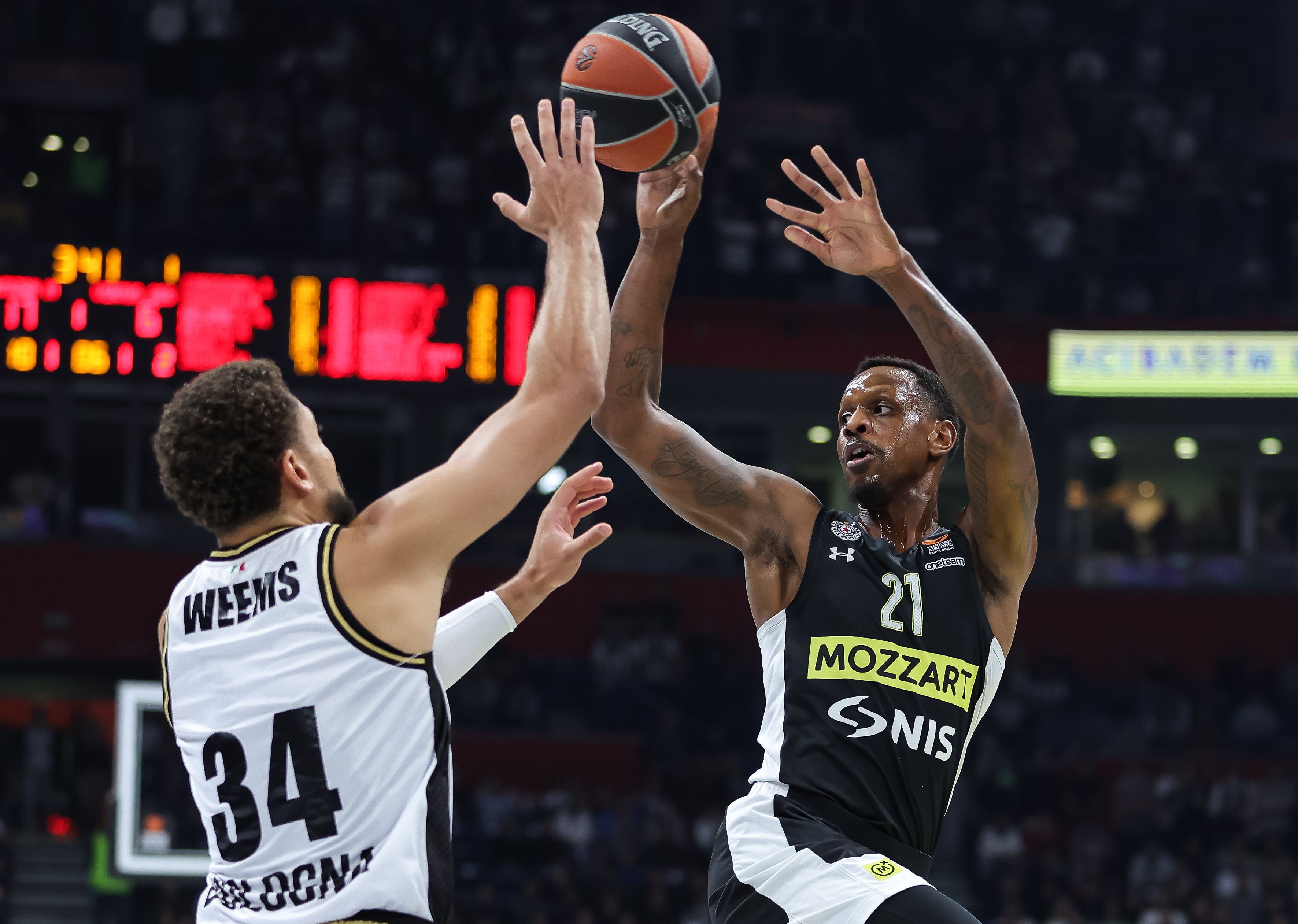 during the Turkish Airlines EuroLeague match between Partizan Mozzart Bet Belgrade and Virtus Segafredo Bologna at Stark Arena on October 20, 2022 in Belgrade, Serbia. (Photo by Srdjan Stevanovic/Starsport.rs ©)