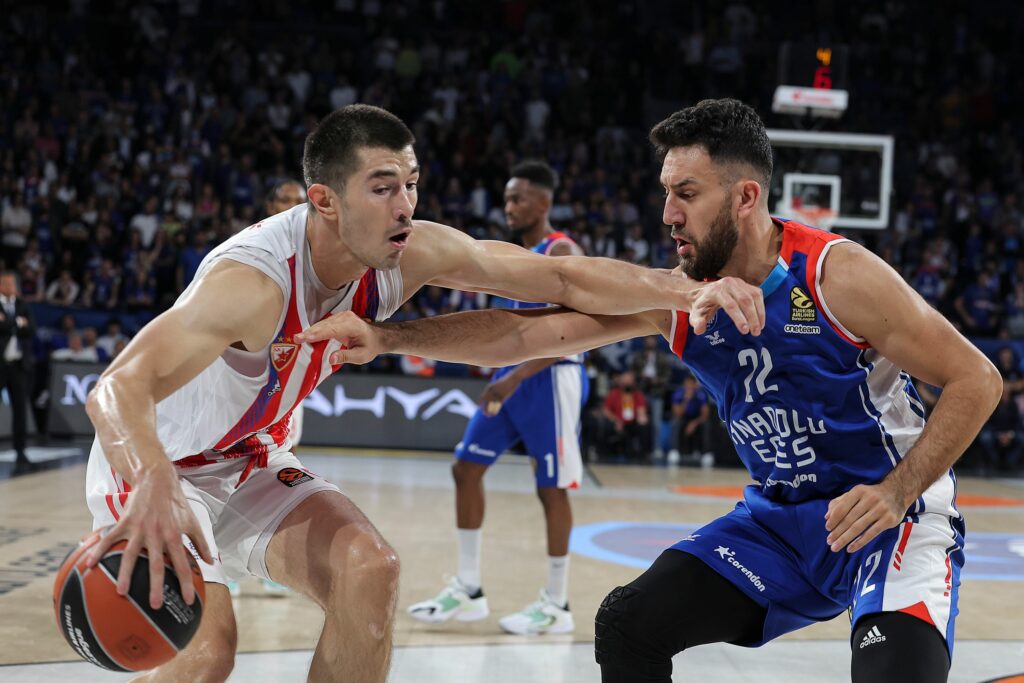 Luka Mitrovic (L) and Vasilije Micic         Efes v Crvena Zvezda during the Euroleague match at Sinan Erdem Sports Hall on October 07, 2022 in Istanbul, Serbia. (Photo by Srdjan Stevanovic/Starsport.rs ©)