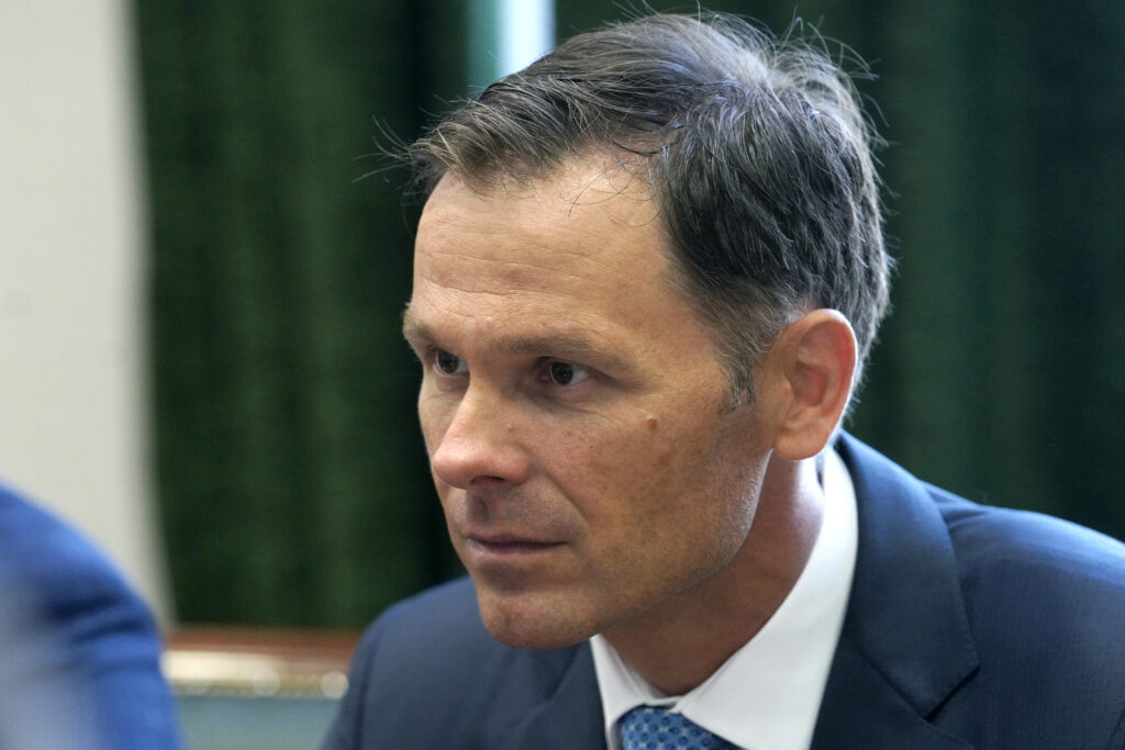 Beograd, 9. avgusta 2023.- Sastanak ministra finansija Sinie Malog sa ministrom finansija Crne Gore Aleksandrom Damjanoviæem. FOTO TANJUG/ ZORAN ESTIÆ/ nr