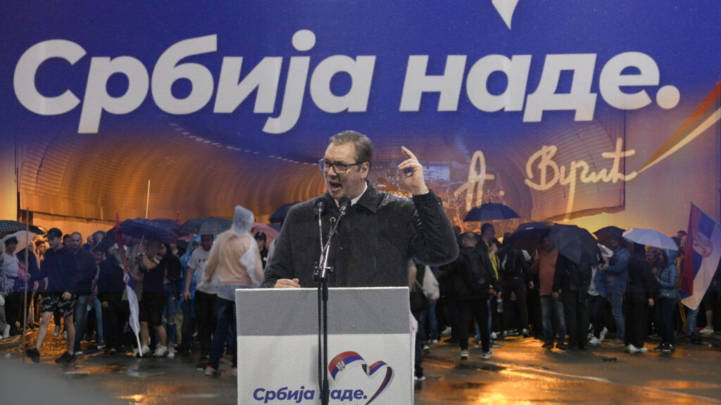 1685129382-vucic-kombo-novo-srbija-nade-1024x576.jpg