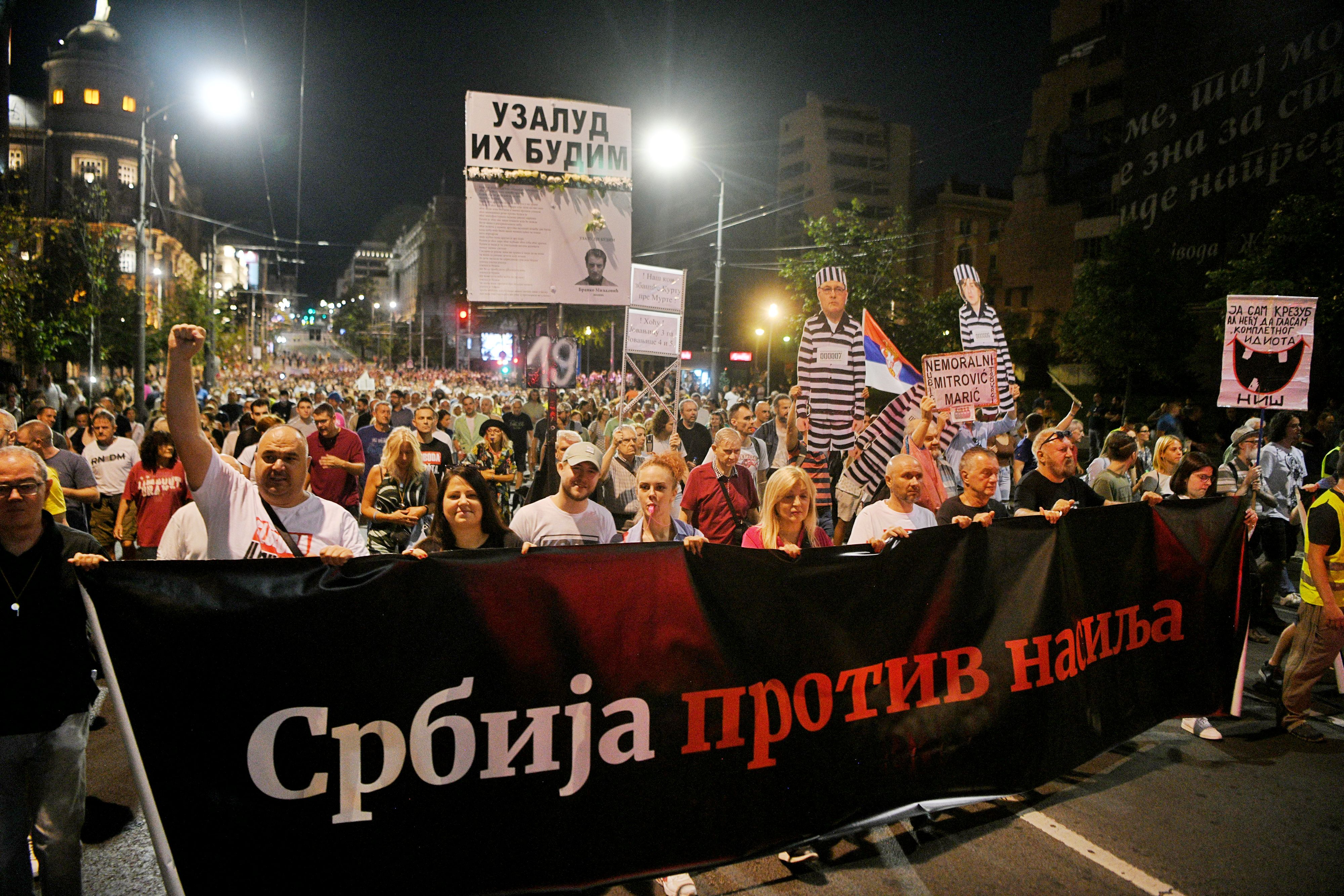 Beograd 08.09.2023. Šetnja. Protest Srbija protiv nasilja, 19. po redu protest Srbija protiv nasilje, okupljanje građana ispred zgrade Vlade Srbije Foto: Filip Krainčanić/Nova.rs