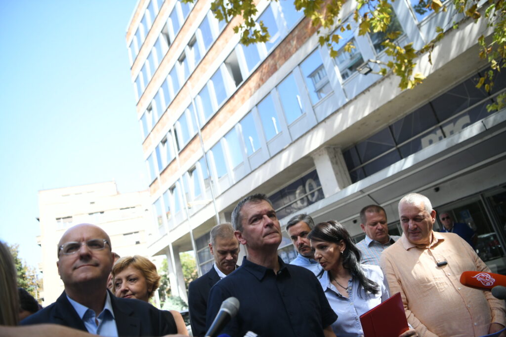 Beograd 12.septembar 2023. Opozicija ipred RTS, Aleksandar Jovanović Ćuta, Marinika Tepić, Srđan Milivojević, Biljana Stojković, Borko Stefanović