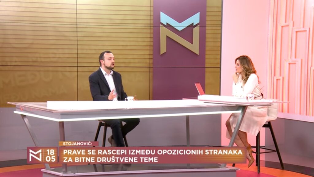 ANALITIČAR:
Boban Stojanović o poslaničkom povratku sa raspusta i izborima koji (ne)će biti