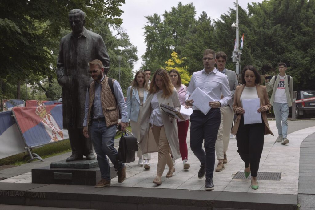 Omladina opozicionih stranaka  Foto: Zajedno