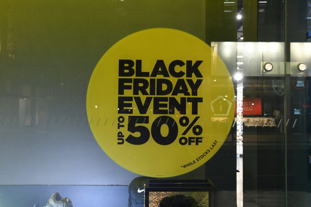 Black Friday Signs In Oxford Street
First store opens on Oxford Street on Black Friday, London, UK - 25 Nov 2022,Image: 740081574, License: Rights-managed, Restrictions: , Model Release: no, Credit line: Jack Dredd / Shutterstock Editorial / Profimedia