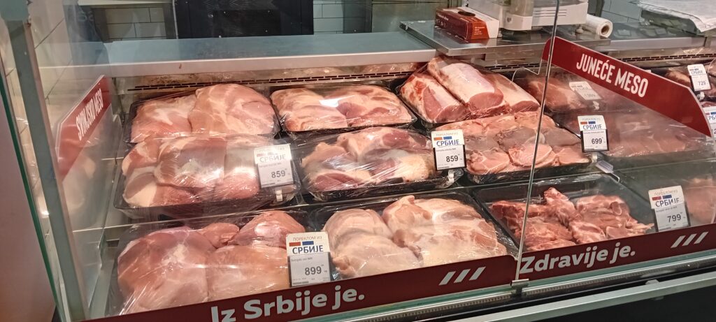 Prodavnica supermarket samoposluga cena cene prehrambeni proizvodi hrana meso inflacija poskupljenje