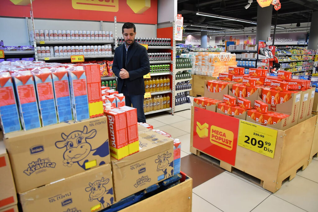 Beograd, 1. juna 2023 - Inflacija je zaustavljena i cene polako počinju da padaju, izjavio je danas ministar trgovine Tomislav Momirović i dodao da će inflacija do kraja godine biti prepolovljena. FOTO TANJUG/ MUST/ ĐORĐE KRSTIĆ/bs