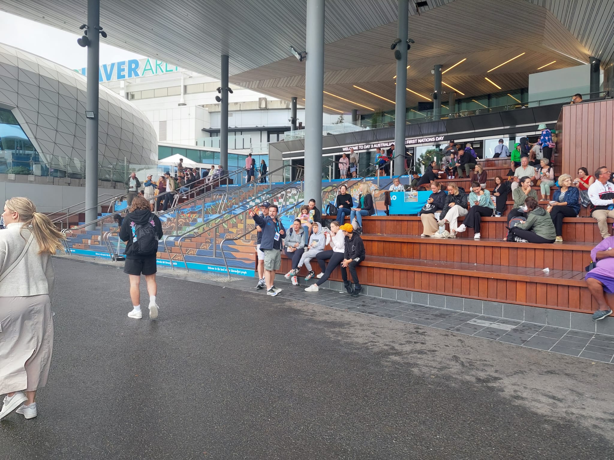 1674013234-melburn-3.jpg