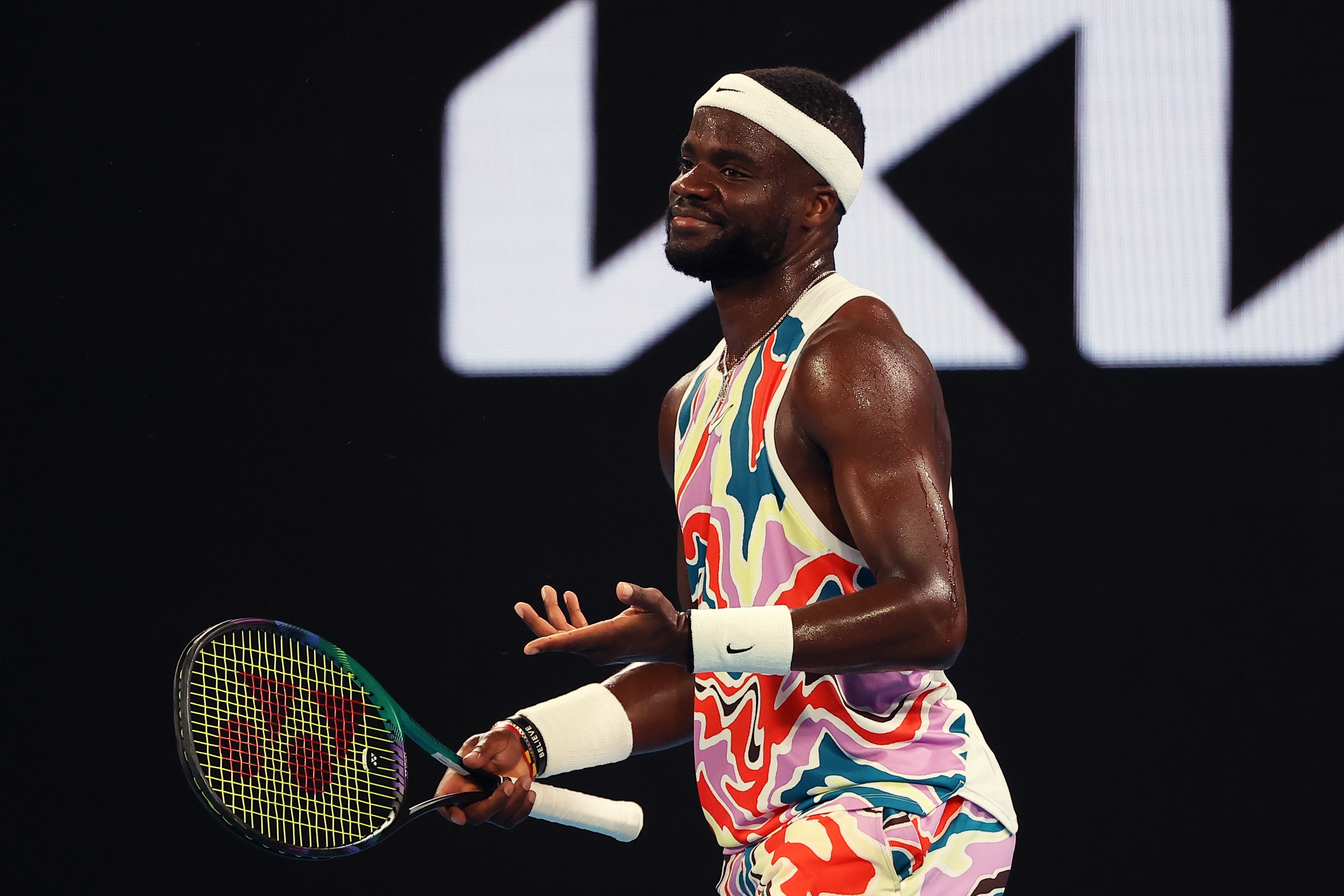 epa10412315 Frances Tiafoe of the USA reacts while in action against Shang Juncheng of China during their second round match at the Australian Open tennis tournament in Melbourne, Australia 18 January 2023.  EPA-EFE/FAZRY ISMAIL