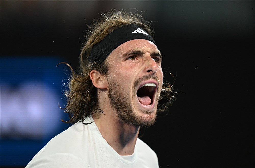 epa10426527 Stefanos Tsitsipas of Greece reacts during his quarter final match against Jiri Lehecka of the Czech Republic at the Australian Open tennis tournament in Melbourne, Australia 24 January 2023.  EPA-EFE/LUKAS COCH AUSTRALIA AND NEW ZEALAND OUT