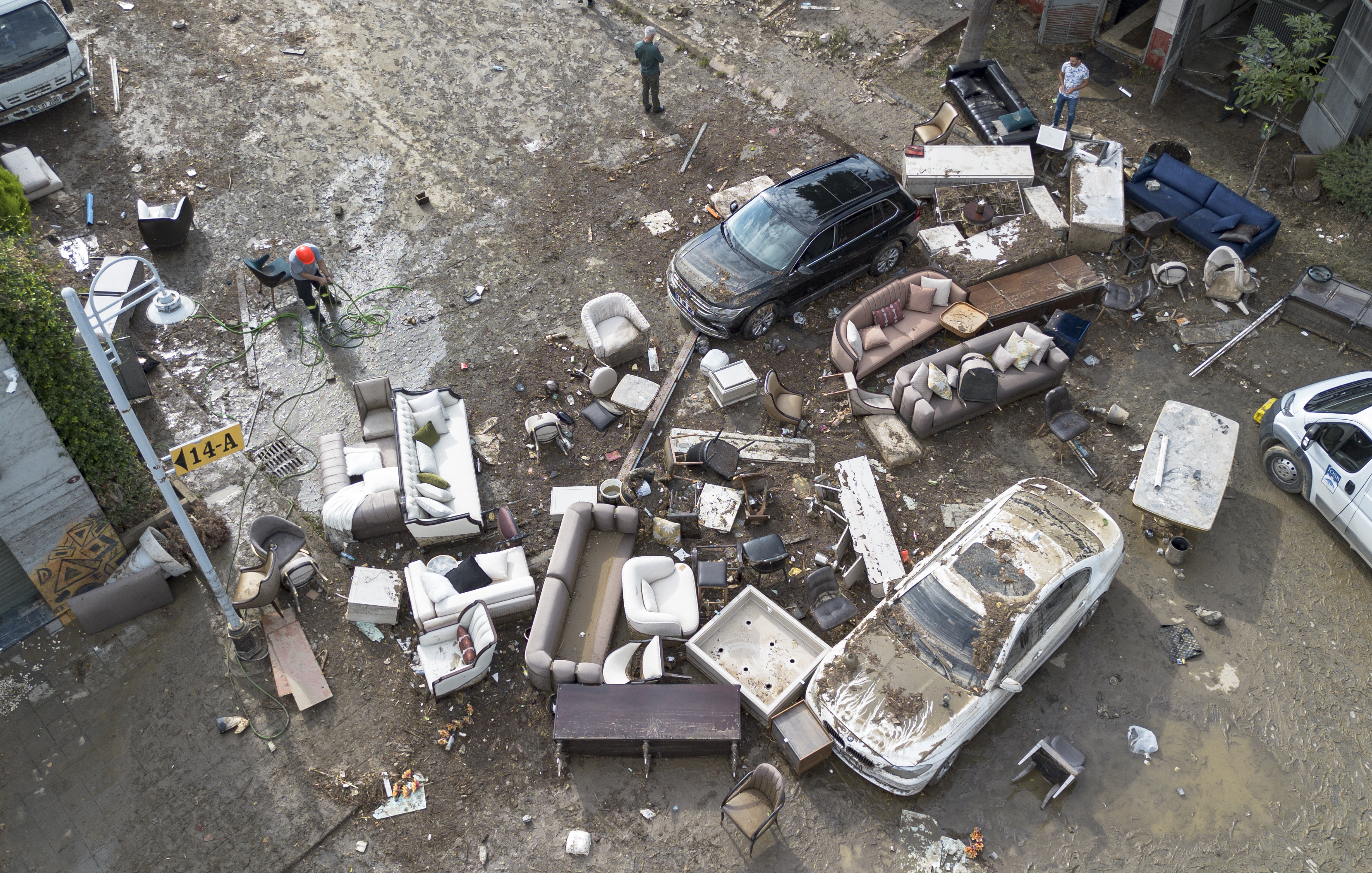 Two people killed in Istanbul's west districts flash floods