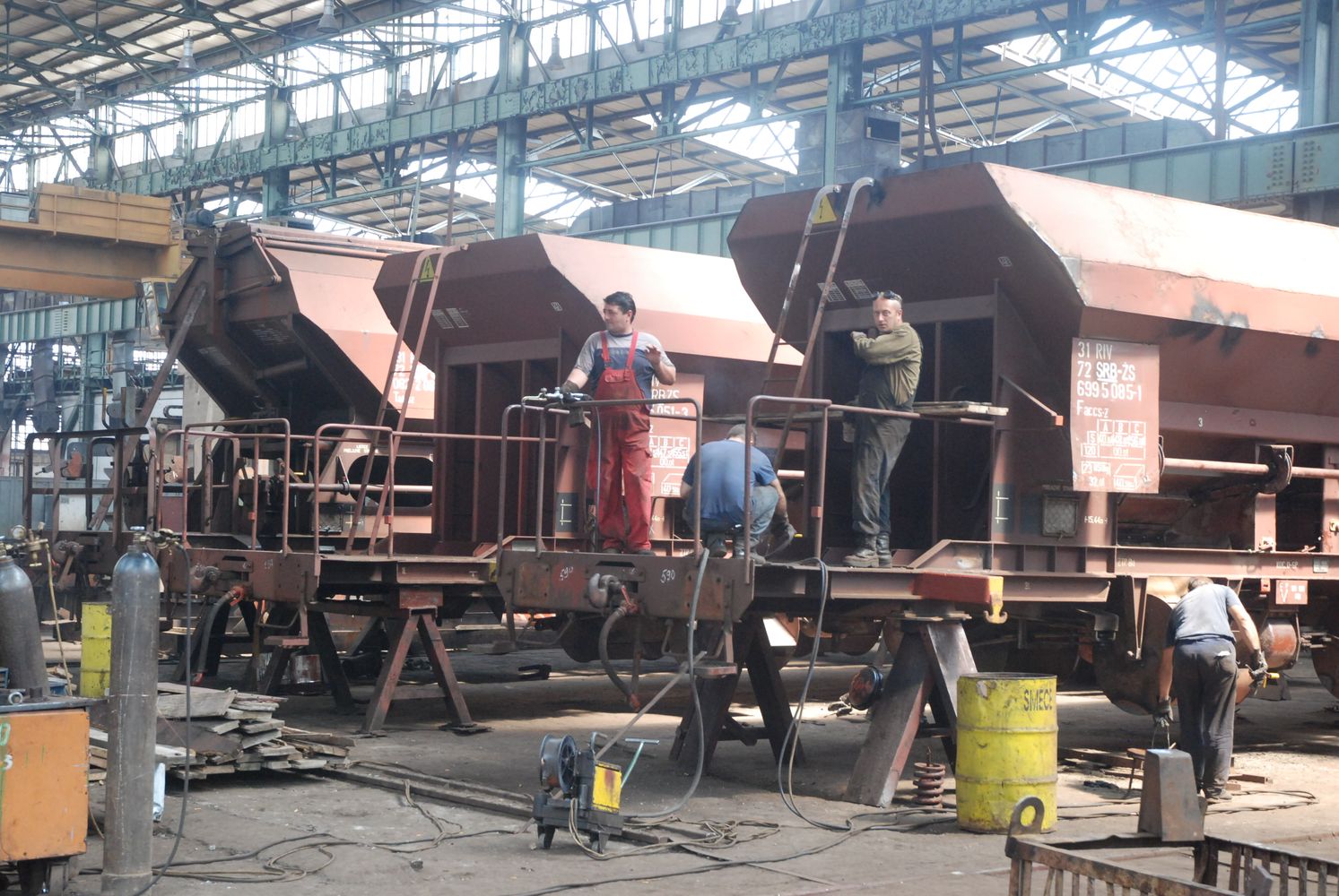 tekst o propadanju društvenih firmi Masinska industrija Niš MIN