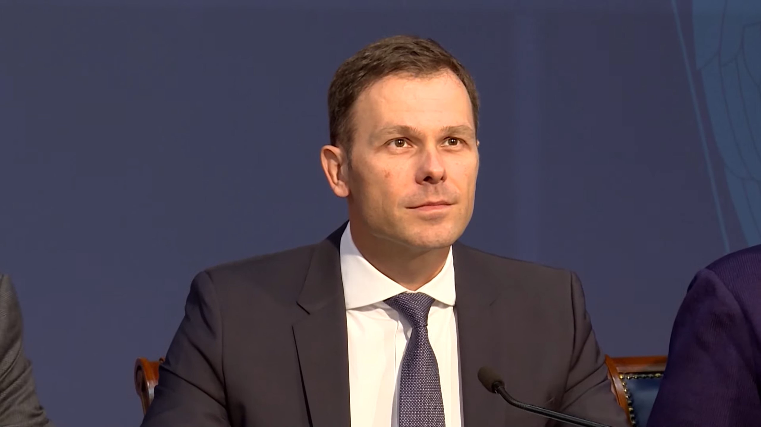 Naslov: PKG SINIŠA MALI (MARKO) – Opet dr Siniša Mali...