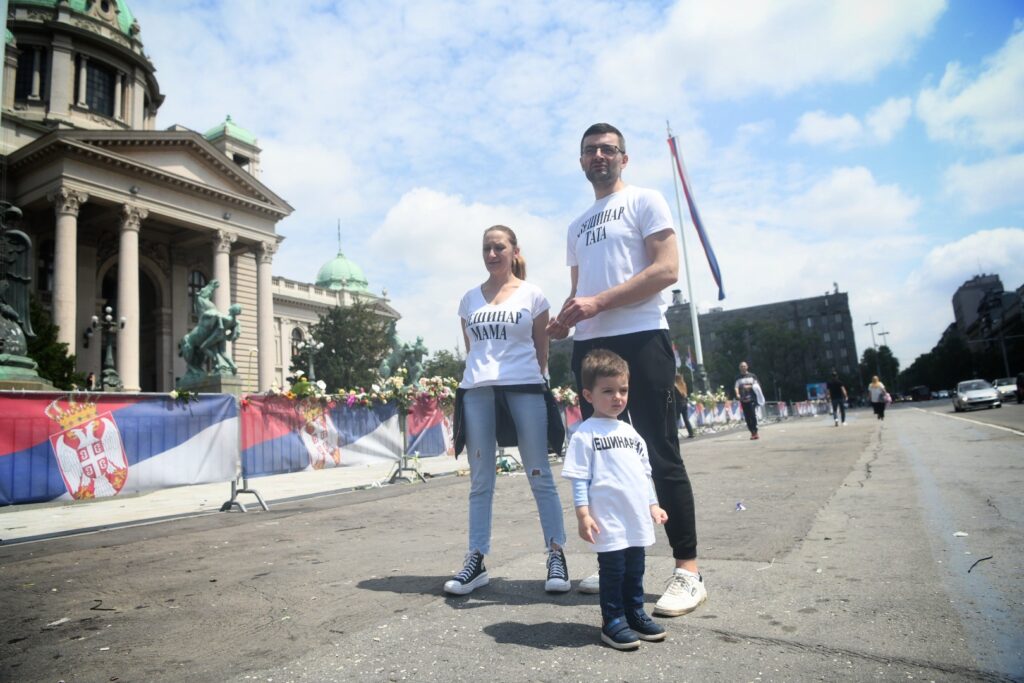 Beograd 28.05.2023. Lazar Pavlović sa porodicom. Lešinar tata, lešinar mama i lešinarčić, porodica lešinara, intervju, građanski protesti Srbija protiv nasilja Foto: Vesna Lalić/Nova.rs