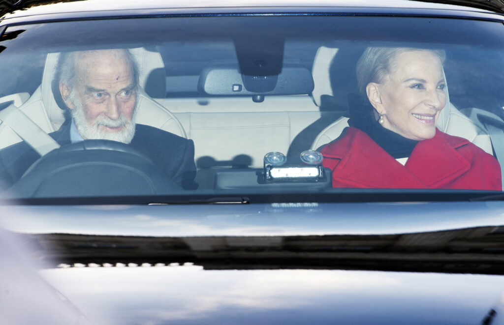 epa07240368 Prince (L) and Princess (R) Michael of Kent leave after the annual Christmas lunch at Buckingham Palace in London, Britain, 19 December 2018.  EPA-EFE/FACUNDO ARRIZABALAGA