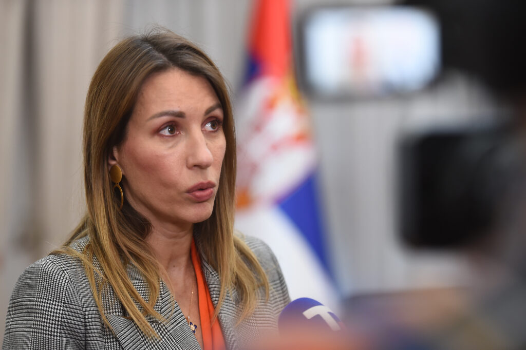 Beograd, 22. februara 2023 - Ministarska rudarstva i energetike Dubravka Ðedovic danas je povodom hapenja u EPS-u rekla da ne eli izjavama da utice na rad nadlenih organa, ali da svaka sumnja treba da se ispita. FOTO TANJUG/ STRAHINJA ACIMOVIC/bs