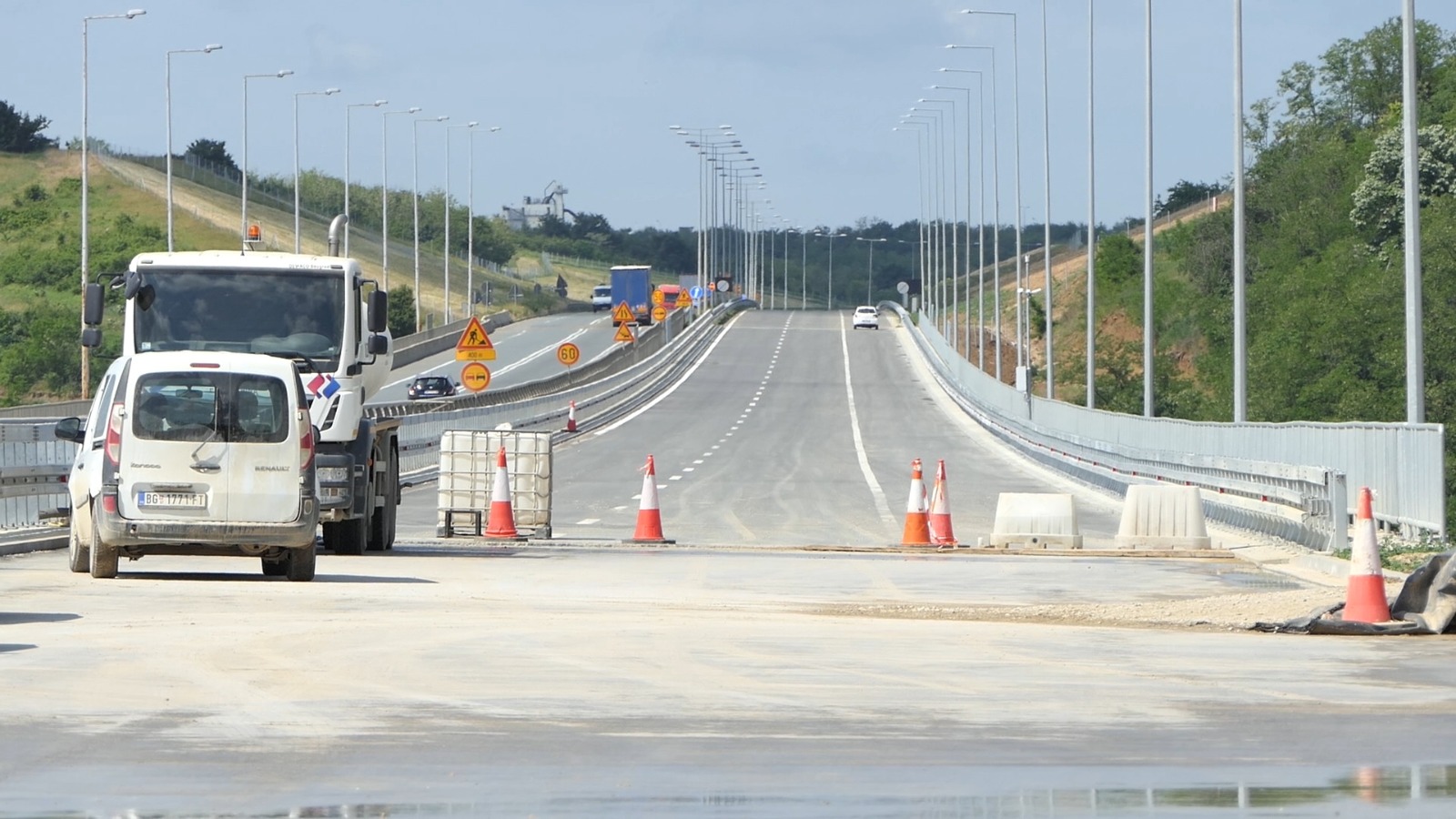 Beograd 22.05.2022. Obilazak radova na obilaznici oko Beograda, sektor 5, kod tunela Straževica. Radovi, obilaznica, tunel Straževica Foto: Ministarstvo građevinarstva, saobraćaja i infrastrukture/Promo