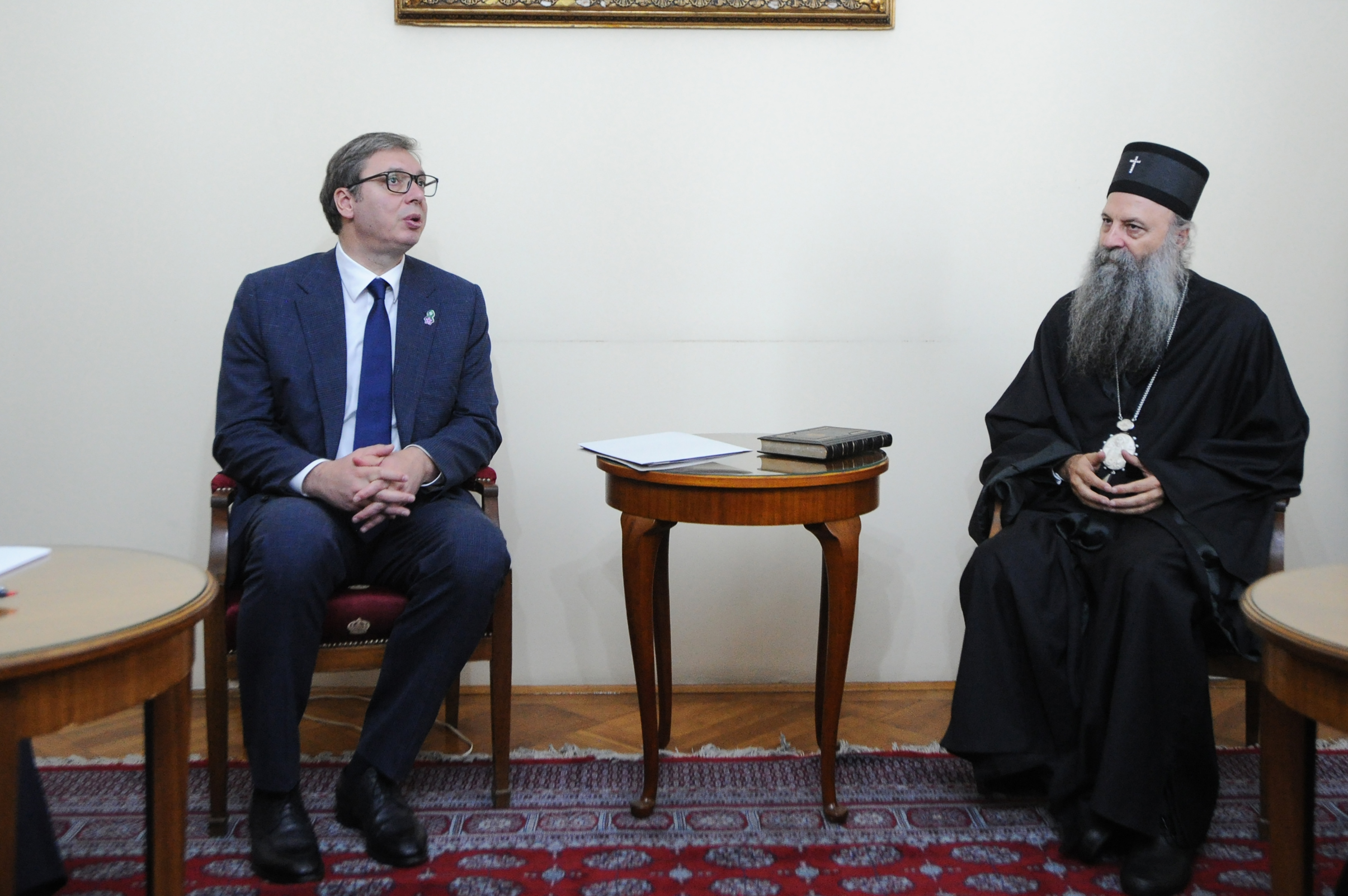 Beograd, 5. novembra 2022.- Predsednik Republike Srbije Aleksandar Vucic sastao se sa Njegovom svetoscu patrijarhom srpskim gospodinom Porfirijem i Sinodom Srpske Pravoslavne Crkve. FOTO TANJUG/ TARA RADOVANOVIC/ bs