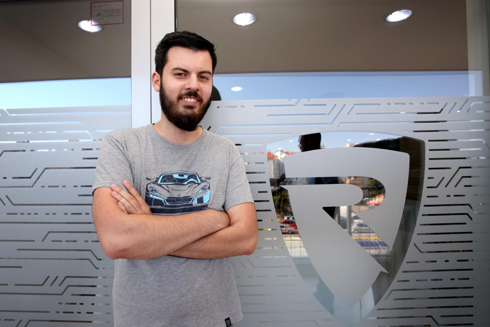 20.07.2018., Split - Otvaranje ureda tvrtke Mate Rimca. Mate Rimac sa djelatnicima.
Photo: Miranda Cikotic/PIXSELL