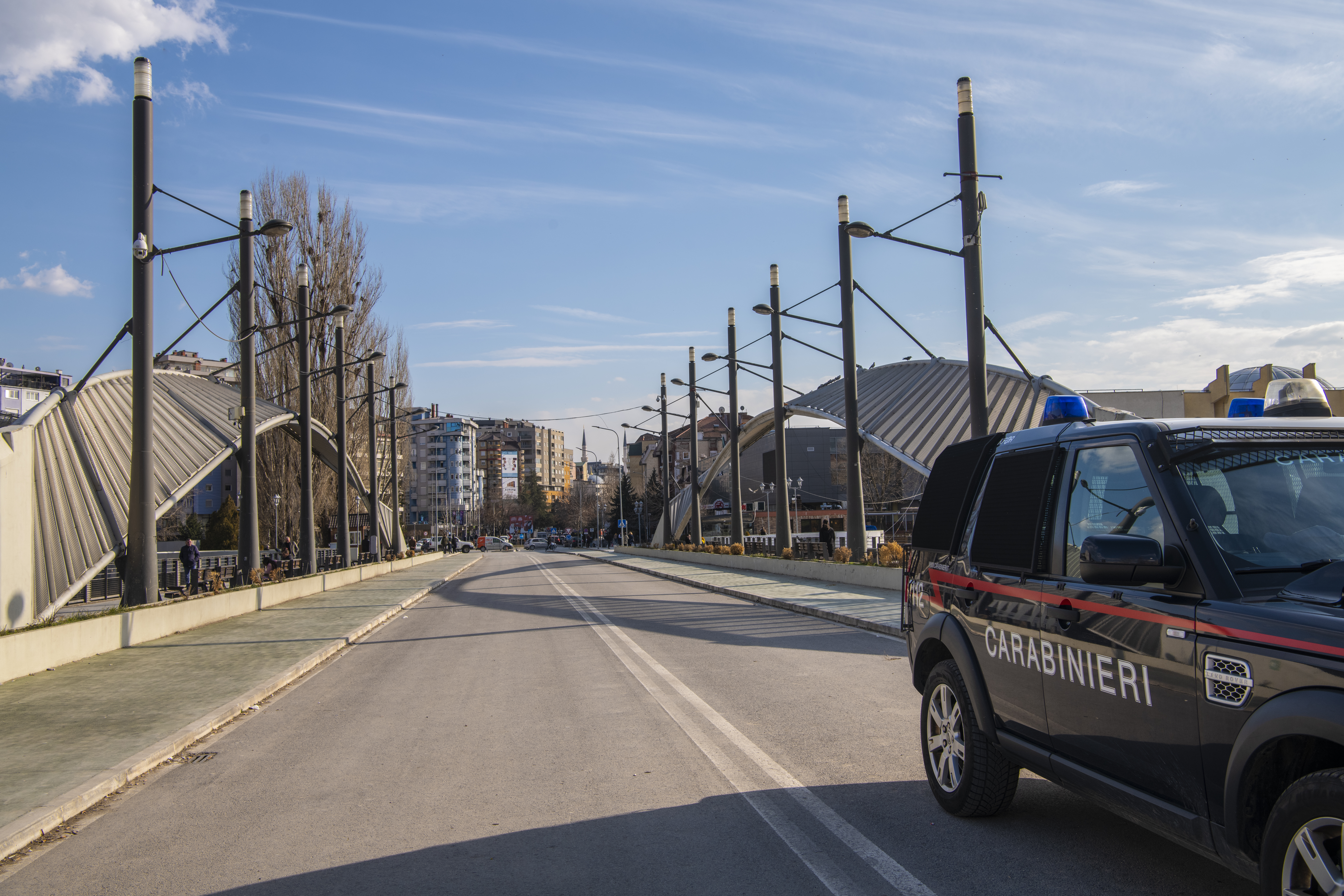 Kosovo i Metohija 25.03.2022. Kosovska Mitrovica, most na Ibru, Novi most, Mitrovački most, italijanska policija, carabinieri, karabinjeri Foto: Dragan Mujan/Nova.rs